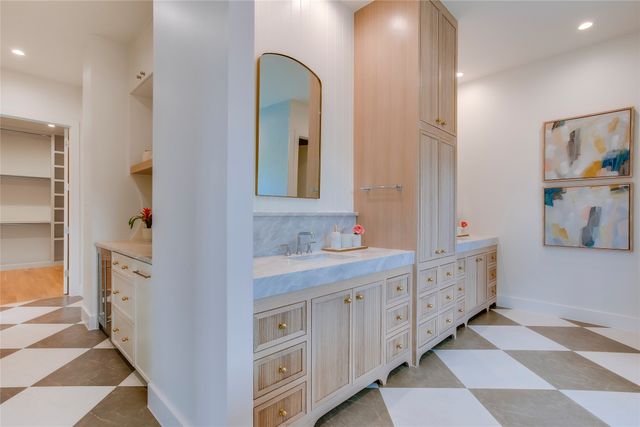 6943 Coronado Avenue, Dallas, TX 75214