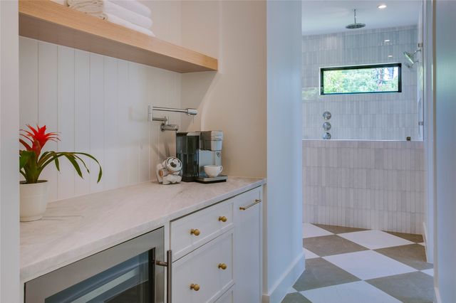 6943 Coronado Avenue, Dallas, TX 75214
