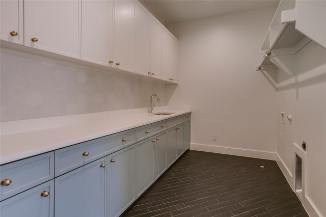 6943 Coronado Avenue, Dallas, TX 75214