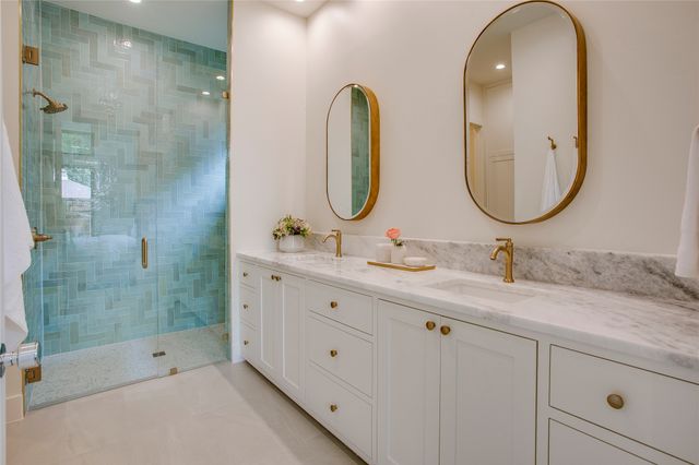 6943 Coronado Avenue, Dallas, TX 75214