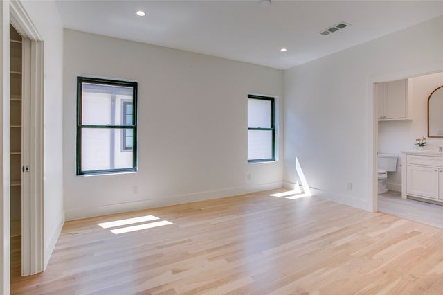 6943 Coronado Avenue, Dallas, TX 75214