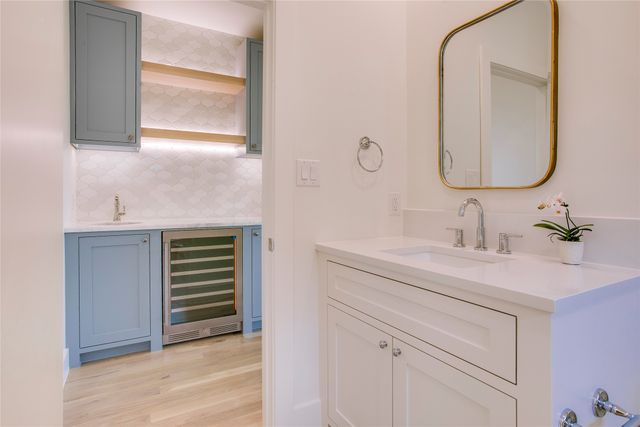 6943 Coronado Avenue, Dallas, TX 75214