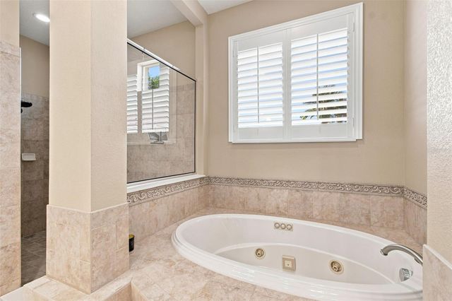 10801 BARBADOS ISLE DRIVE, Tampa, FL 33647