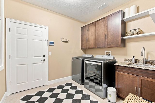 10801 BARBADOS ISLE DRIVE, Tampa, FL 33647