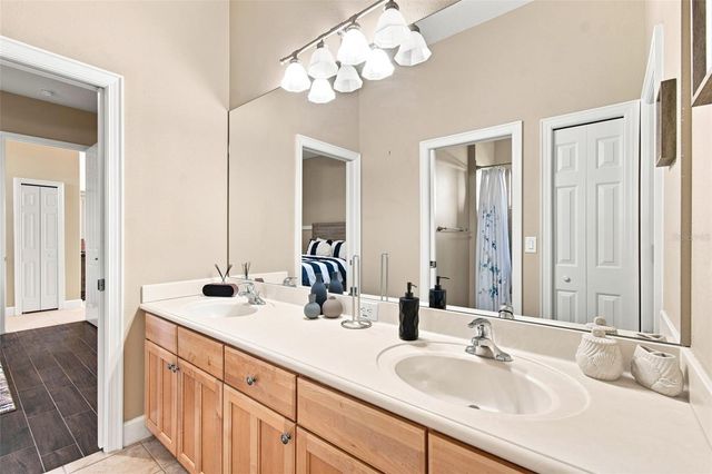 10801 BARBADOS ISLE DRIVE, Tampa, FL 33647
