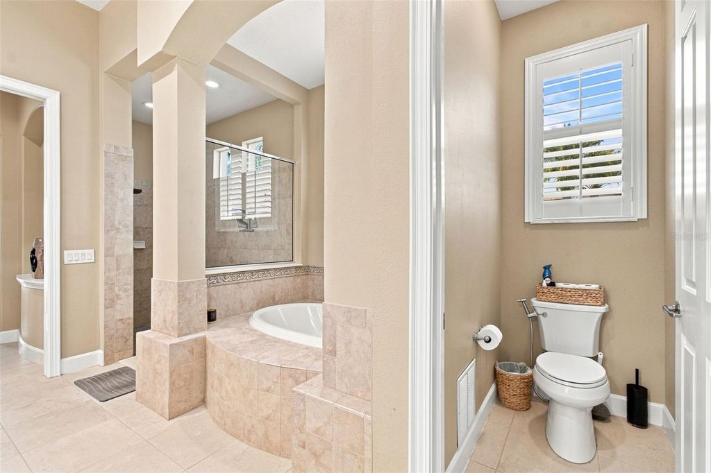 Image 52 of property listing at 10801 BARBADOS ISLE DRIVE, Tampa, FL 33647