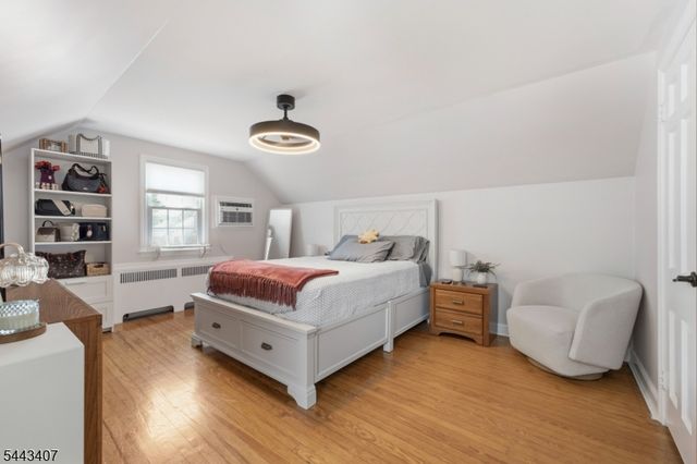358 Galloping Hill Rd, Roselle Park Boro, NJ 07204