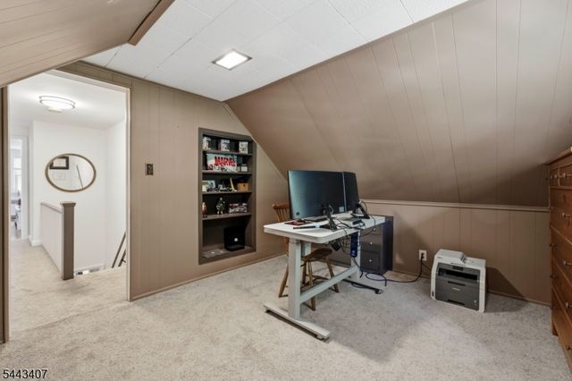 358 Galloping Hill Rd, Roselle Park Boro, NJ 07204