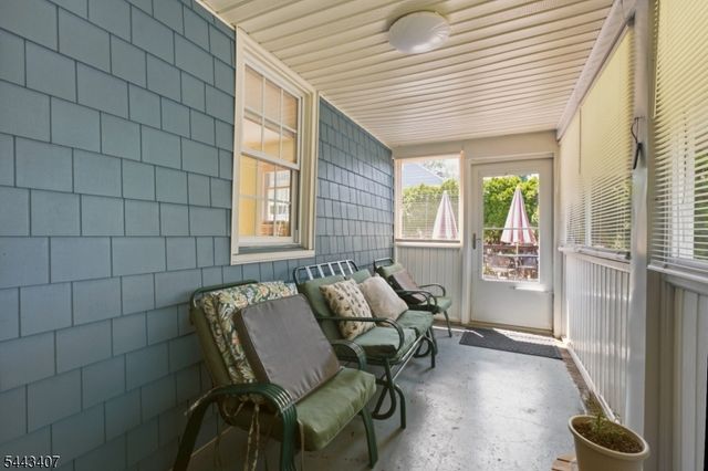 358 Galloping Hill Rd, Roselle Park Boro, NJ 07204