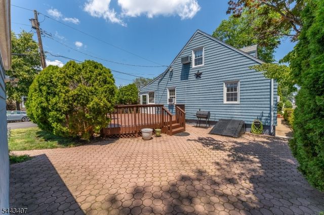 358 Galloping Hill Rd, Roselle Park Boro, NJ 07204