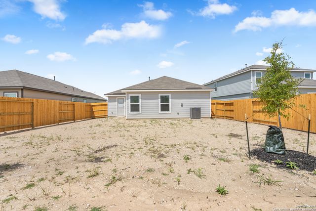 11832 Luckey Villa, San Antonio, TX 78252