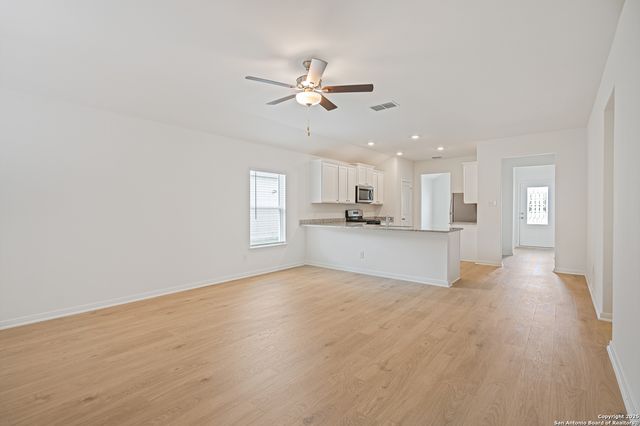 11832 Luckey Villa, San Antonio, TX 78252