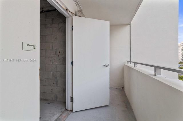 1150 101st St 601, Bay Harbor Islands, FL 33154