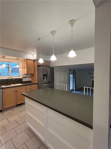 124 Granada Circle, Irondequoit, NY 14609