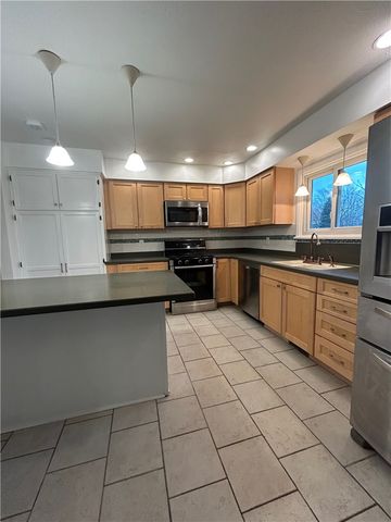 124 Granada Circle, Irondequoit, NY 14609