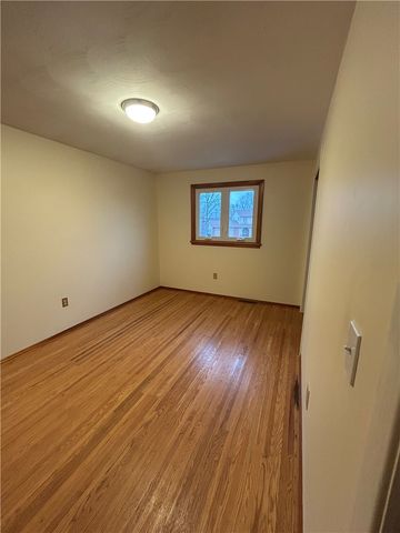 124 Granada Circle, Irondequoit, NY 14609