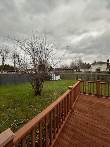 124 Granada Circle, Irondequoit, NY 14609