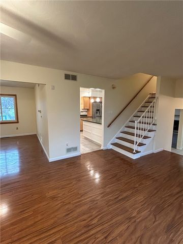 124 Granada Circle, Irondequoit, NY 14609