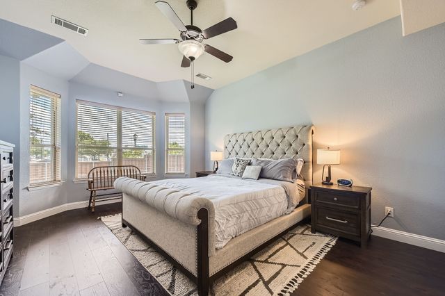 12700 Homestretch Drive, Fort Worth, TX 76244