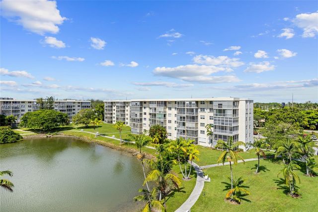 2855 Leonard Drive H605, Aventura, FL 33160
