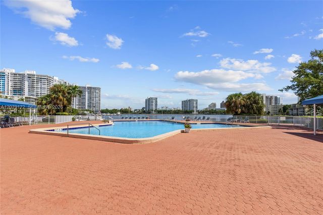 2855 Leonard Drive H605, Aventura, FL 33160