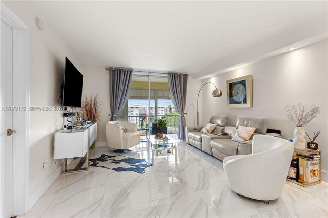 2855 Leonard Drive H605, Aventura, FL 33160