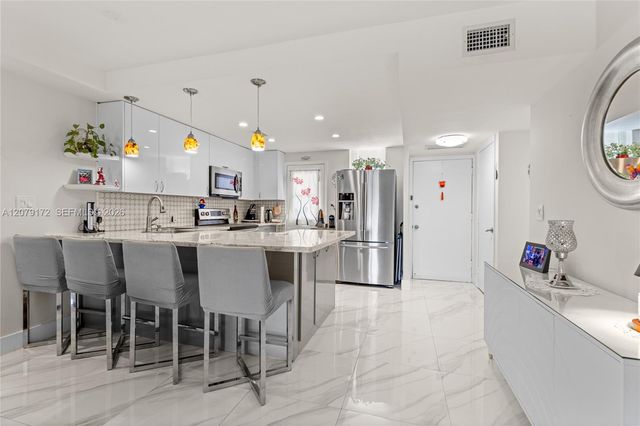 2855 Leonard Drive H605, Aventura, FL 33160