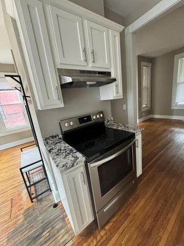 107 W 2nd Avenue, Columbus, OH 43201