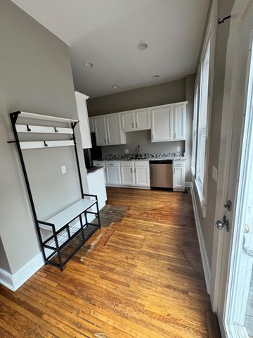 107 W 2nd Avenue, Columbus, OH 43201