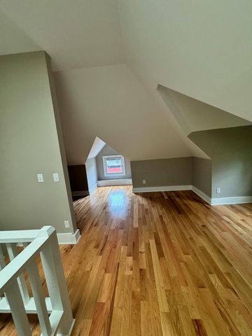 107 W 2nd Avenue, Columbus, OH 43201