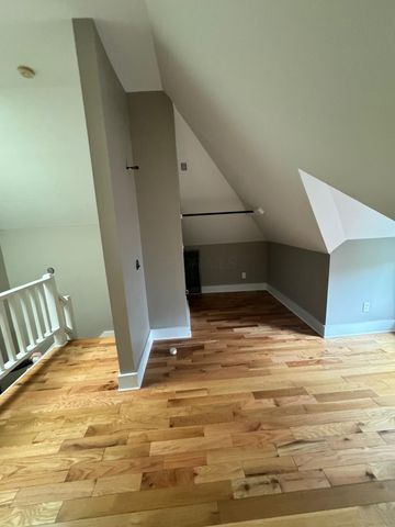 107 W 2nd Avenue, Columbus, OH 43201