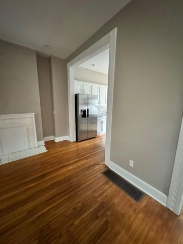 107 W 2nd Avenue, Columbus, OH 43201