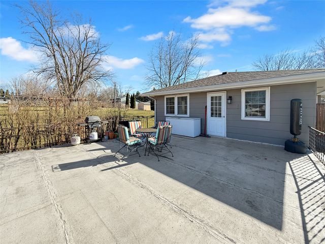 311 S Harrison Avenue, Baxter, IA 50028
