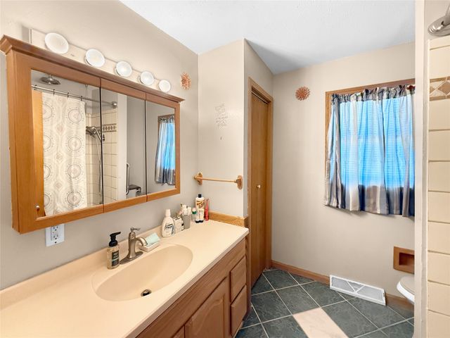 311 S Harrison Avenue, Baxter, IA 50028