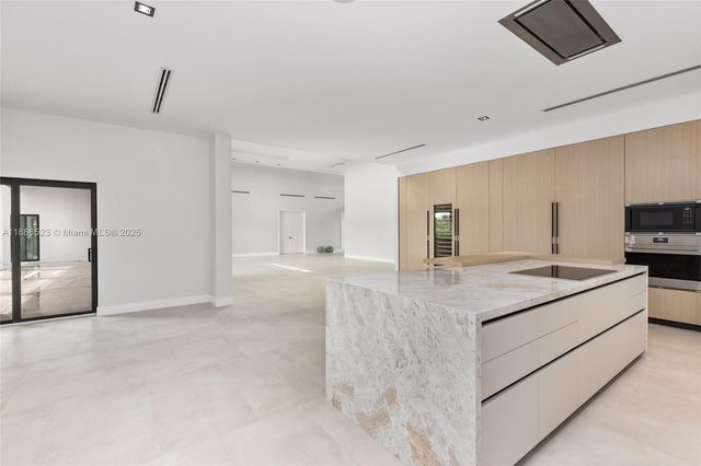 17301 SW 52nd Ct, Southwest Ranches, FL 33331