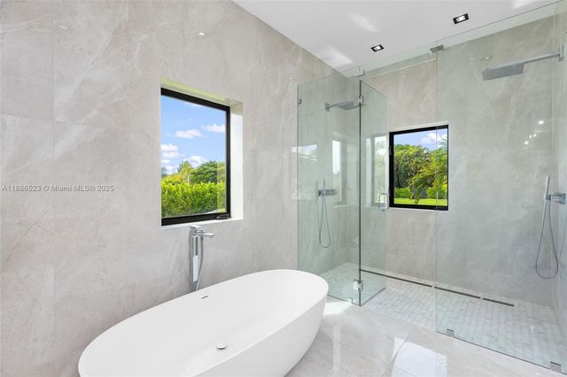 17301 SW 52nd Ct, Southwest Ranches, FL 33331