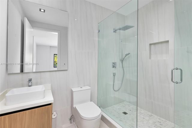 17301 SW 52nd Ct, Southwest Ranches, FL 33331