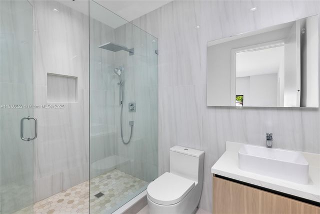 17301 SW 52nd Ct, Southwest Ranches, FL 33331