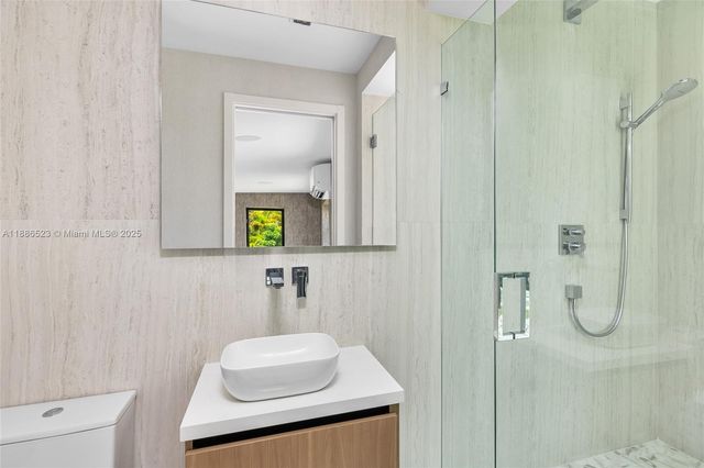 17301 SW 52nd Ct, Southwest Ranches, FL 33331