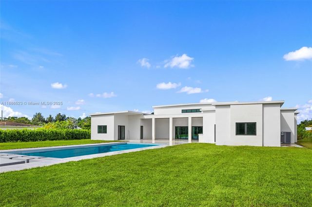 17301 SW 52nd Ct, Southwest Ranches, FL 33331