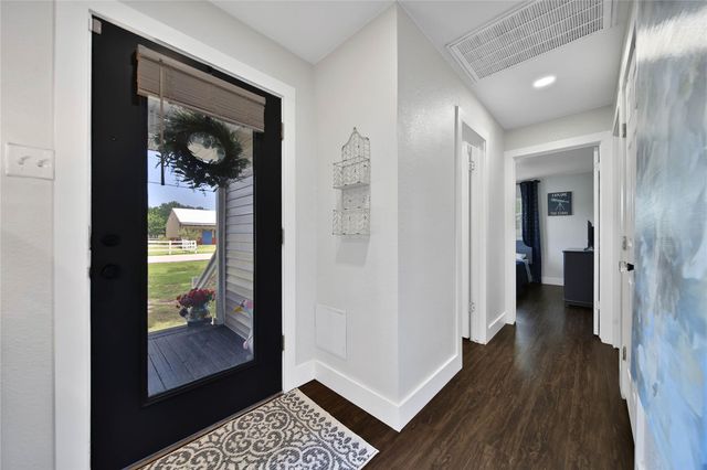 1800 Alvy Drive, La Porte, TX 77571
