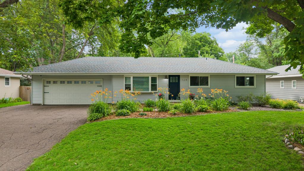 124 Harrington Drive, Long Lake, MN 55356 — exterior