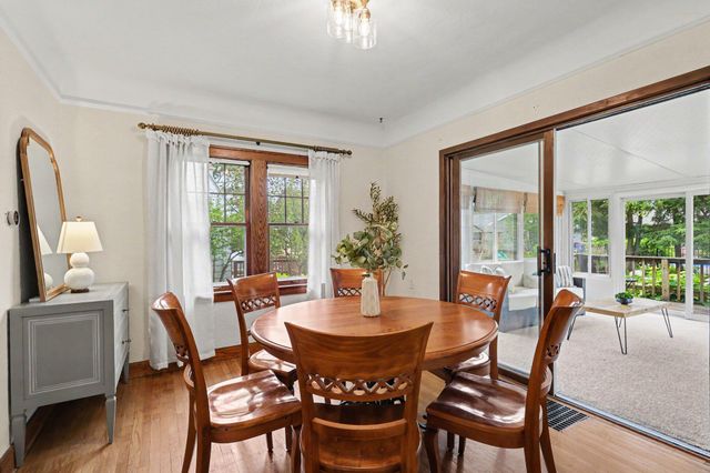 825 Oaklawn Street NE, Grand Rapids, MI 49505
