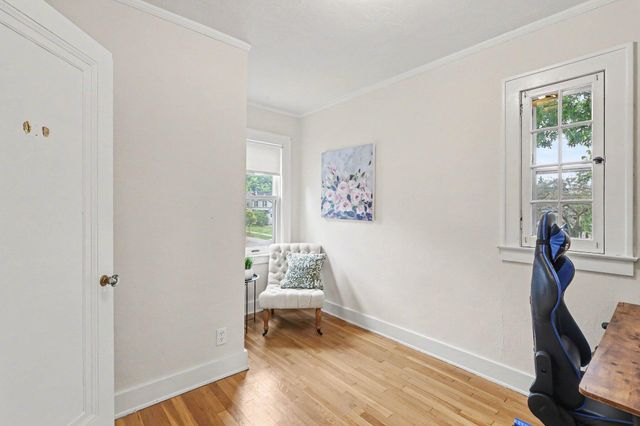 825 Oaklawn Street NE, Grand Rapids, MI 49505