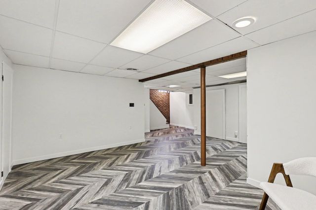 825 Oaklawn Street NE, Grand Rapids, MI 49505
