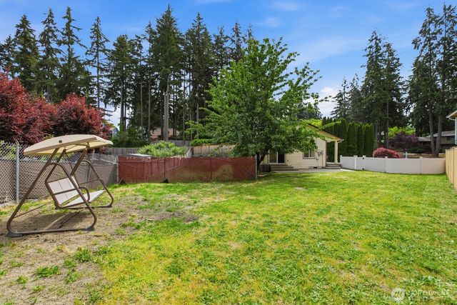 7215 36th Street W, University Place, WA 98466