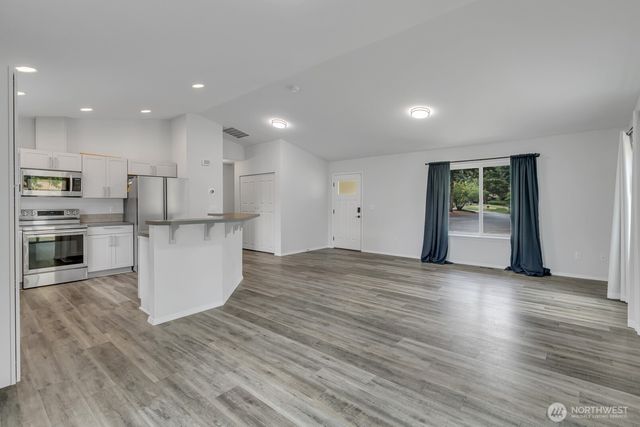7215 36th Street W, University Place, WA 98466