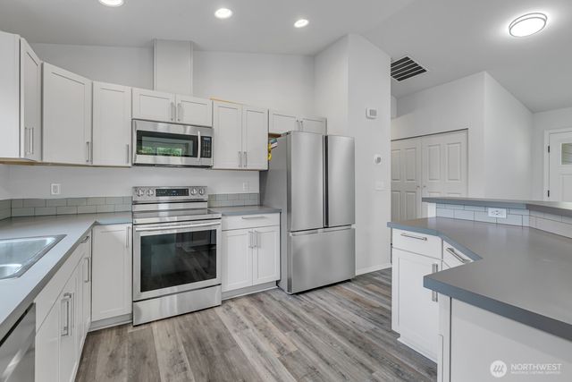 7215 36th Street W, University Place, WA 98466