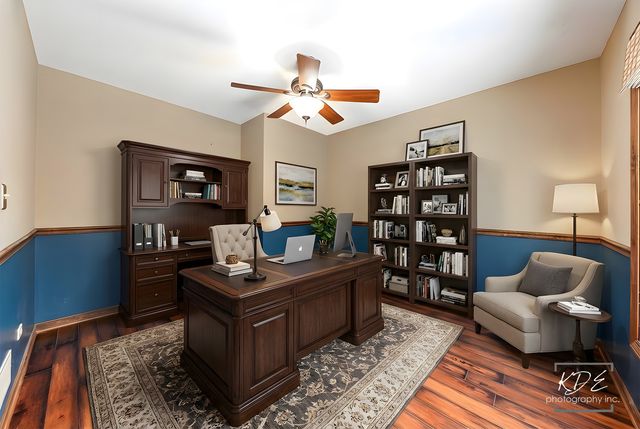 515 Cimarron Drive W, Aurora, IL 60504