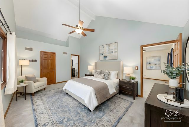 515 Cimarron Drive W, Aurora, IL 60504